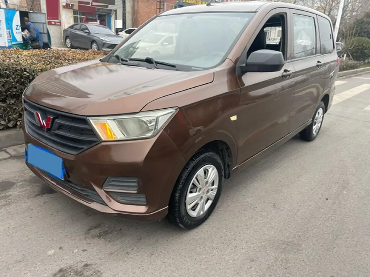 2019 WuLing HongGuang 1.5L 99HP L4 6MT