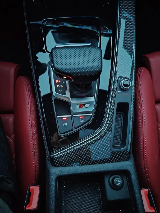 2024 Audi S4 3.0T 354HP V6 8AT,autocango,china used car exporter,china ev exporter,chinese used car exporter,chinese used ev exporter