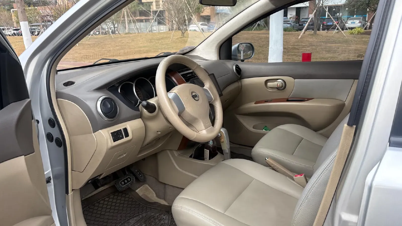 2007 Kia Carens 2.0L 144HP L4 4AT,autocango,china used car exporter,china ev exporter,chinese used car exporter,chinese used ev exporter