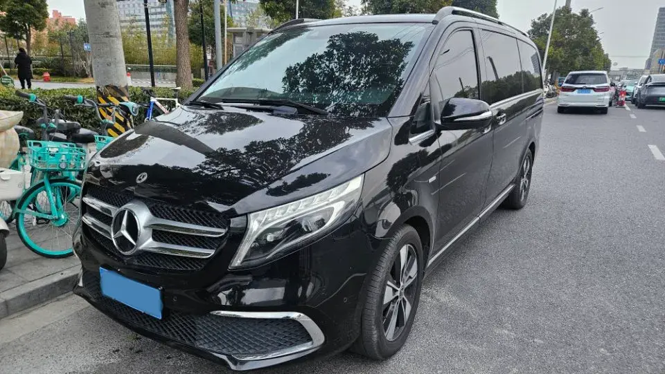 2021 Mercedes-Benz V Class 2.0T 211HP L4 9AT