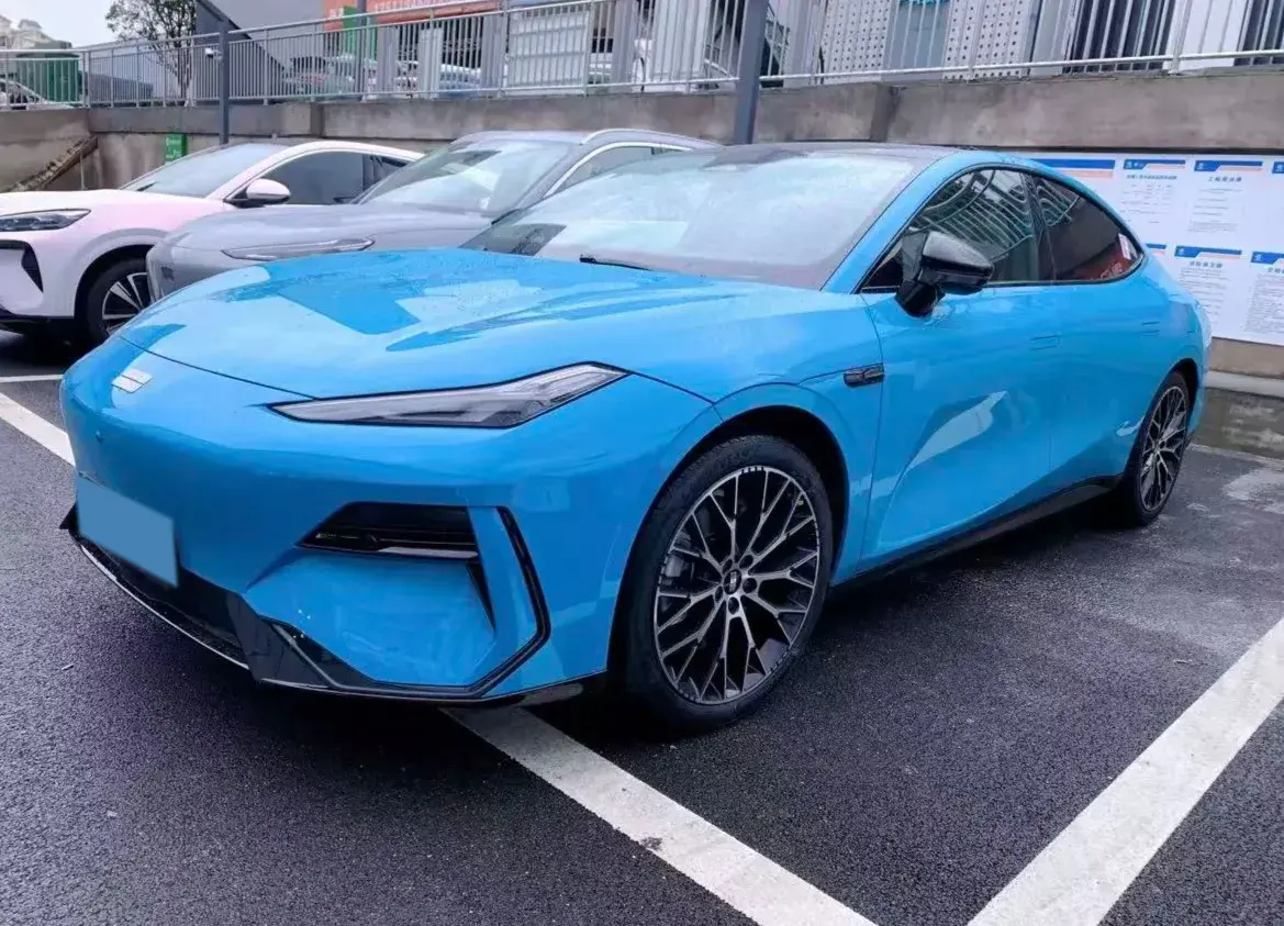 2024 Geely Galaxy E8 BEV 76KWH