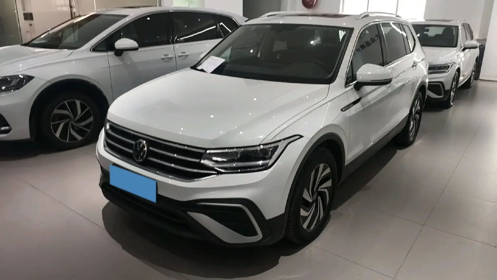 2023 Volkswagen Tiguan L 1.5T 160HP L4 7DCT