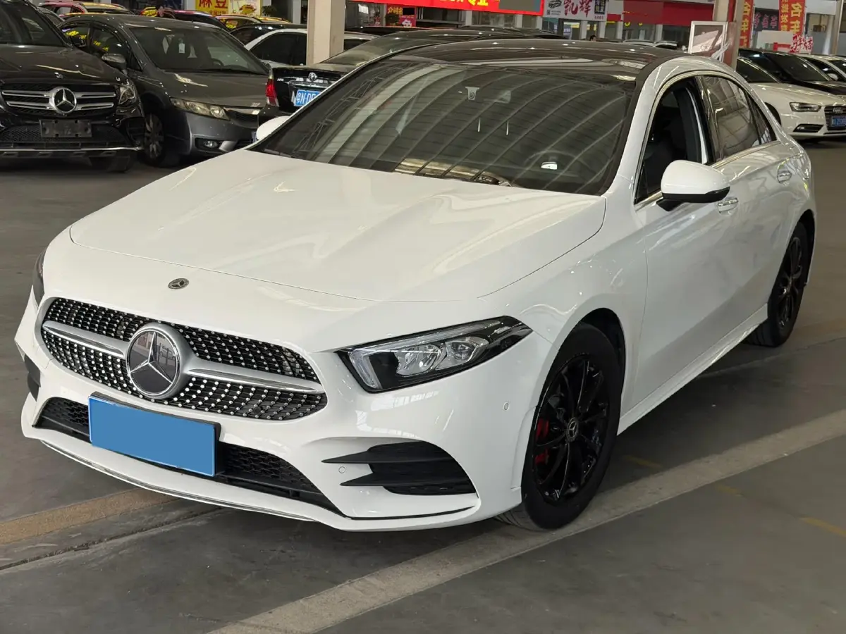 2021 Mercedes-Benz A Class 1.3T 163HP L4 7DCT