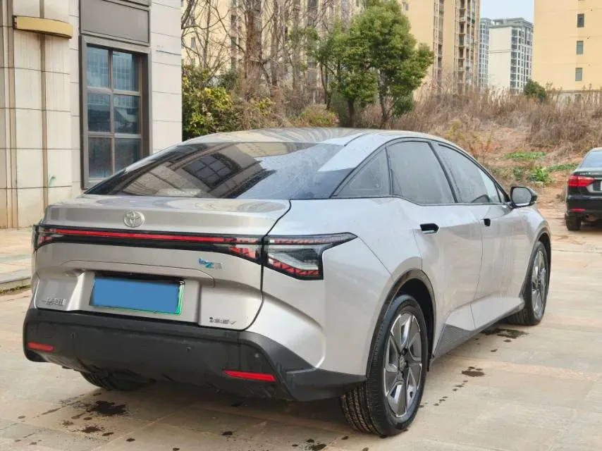 2024 Toyota bZ3 BEV 49.92KWH,autocango,china used car exporter,china ev exporter,chinese used car exporter,chinese used ev exporter