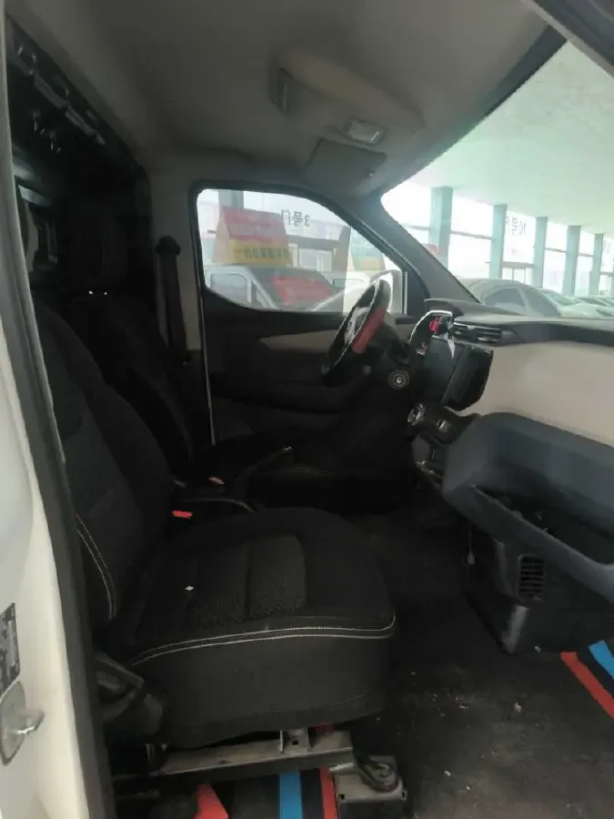 2023 MAXUS EV30 BEV 41.86KWH,autocango,china used car exporter,china ev exporter,chinese used car exporter,chinese used ev exporter