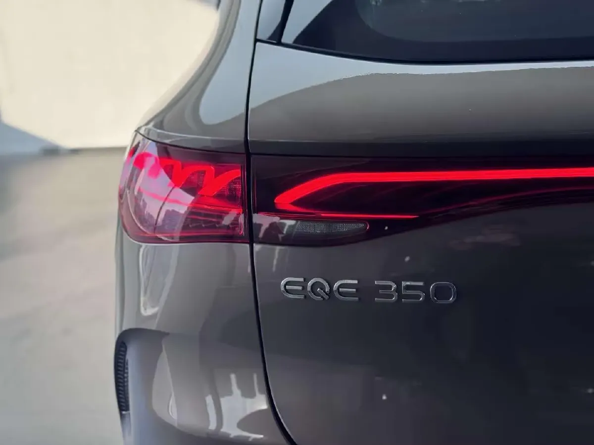 2023 Mercedes-Benz EQE SUV BEV 96.1KWH,autocango,china used car exporter,china ev exporter,chinese used car exporter,chinese used ev exporter