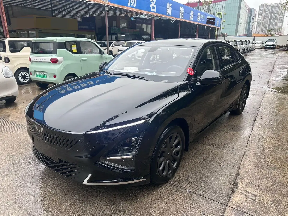 2024 WuLing XingGuang 1.5L 106HP L4 E-CVT PHEV 9.5KWH
