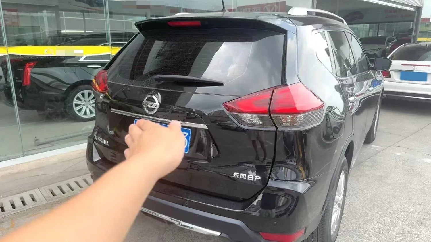 2021 Nissan X-Trail 2.0L 151HP L4 CVT,autocango,china used car exporter,china ev exporter,chinese used car exporter,chinese used ev exporter