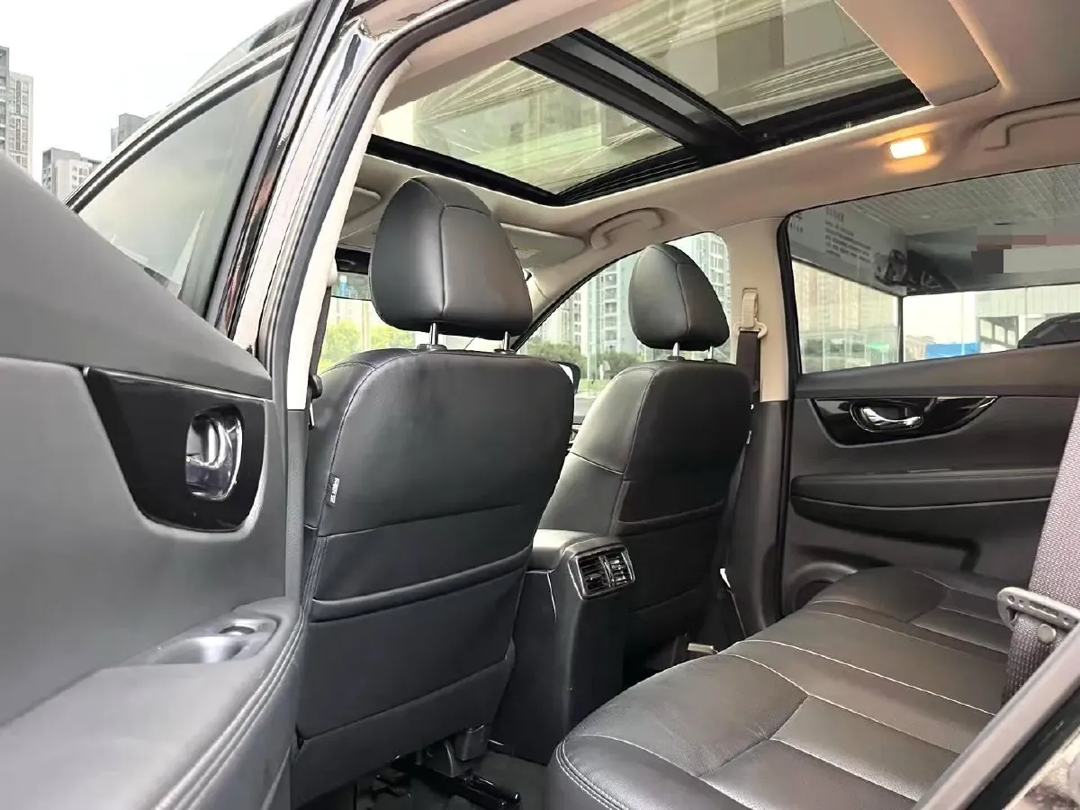 2021 Nissan X-Trail 2.0L 151HP L4 CVT,autocango,china used car exporter,china ev exporter,chinese used car exporter,chinese used ev exporter