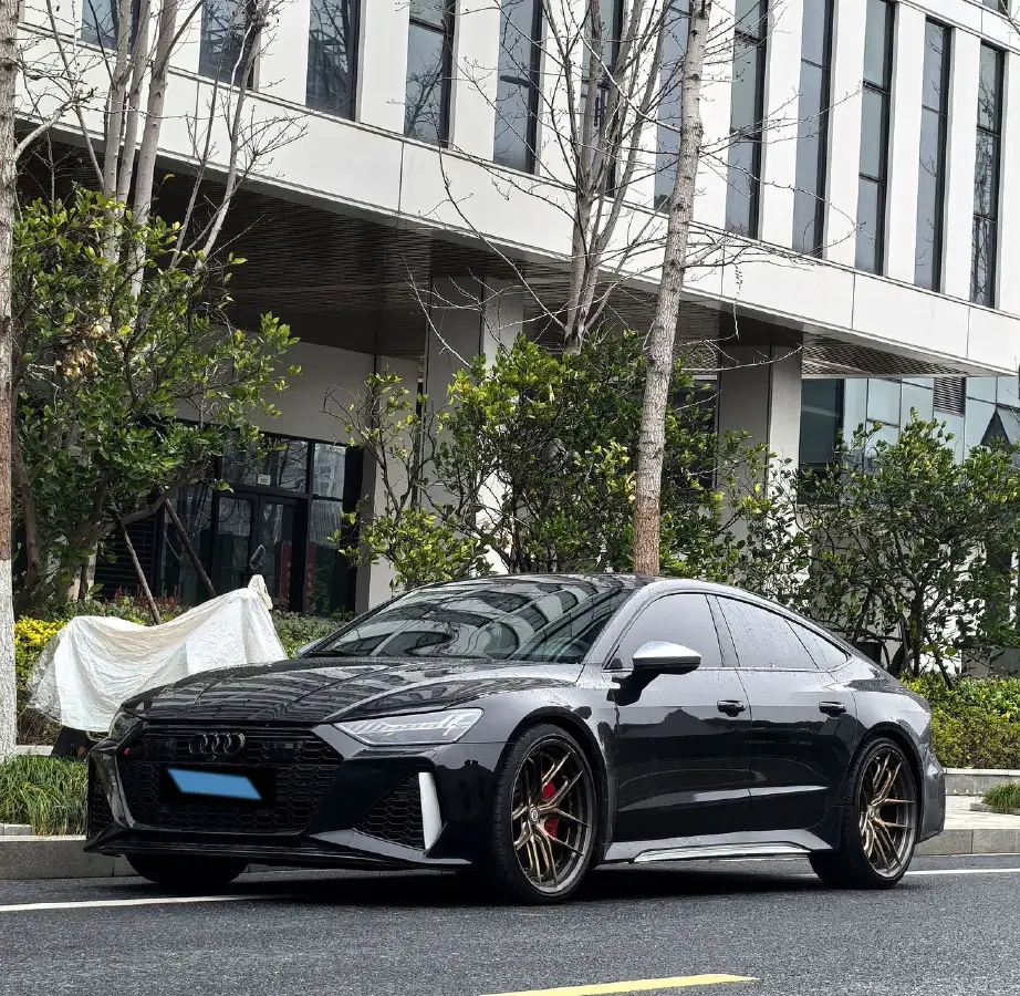 2021 Audi RS 7 4.0T 600HP V8 8AT