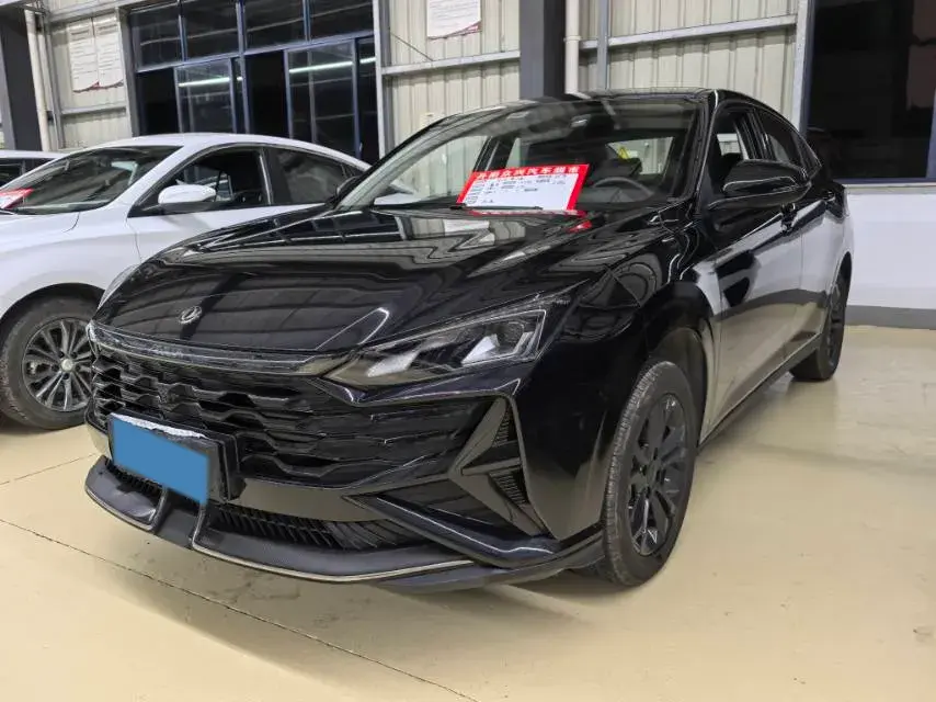 2025 DongFeng Aeolus YiXuan 1.5L 125HP L4 6DCT