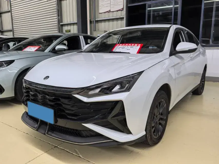 2025 DongFeng Aeolus YiXuan 1.5L 125HP L4 6DCT