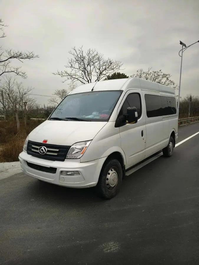 2021 MAXUS XinTu V80 2.0T 139HP L4 6MT