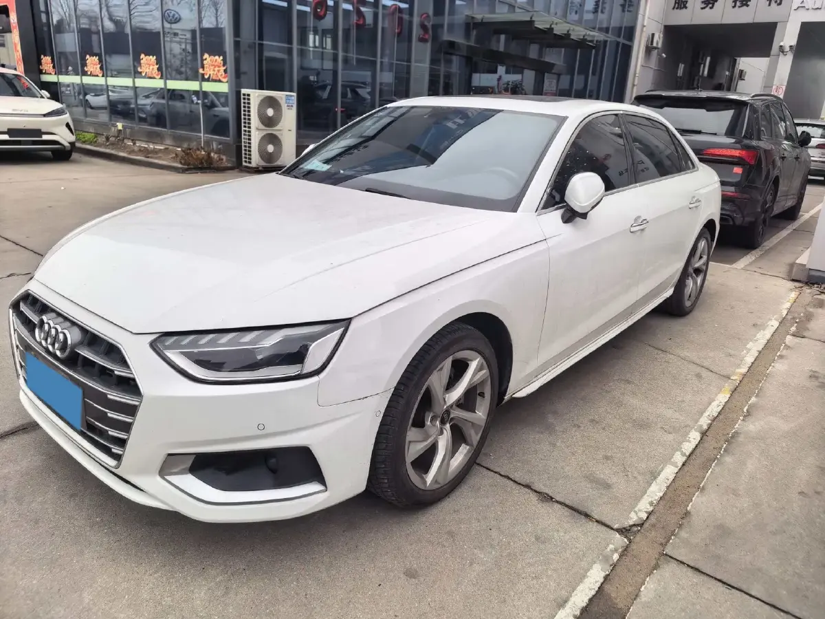 2020 Audi A4L 2.0T 190HP L4 7DCT
