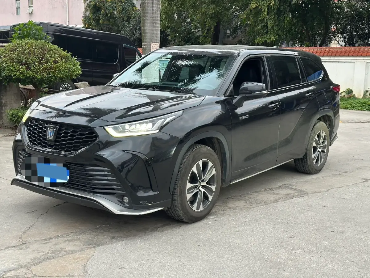 2022 Toyota Crown Kluger 2.5L 192HP L4 E-CVT Hybrid