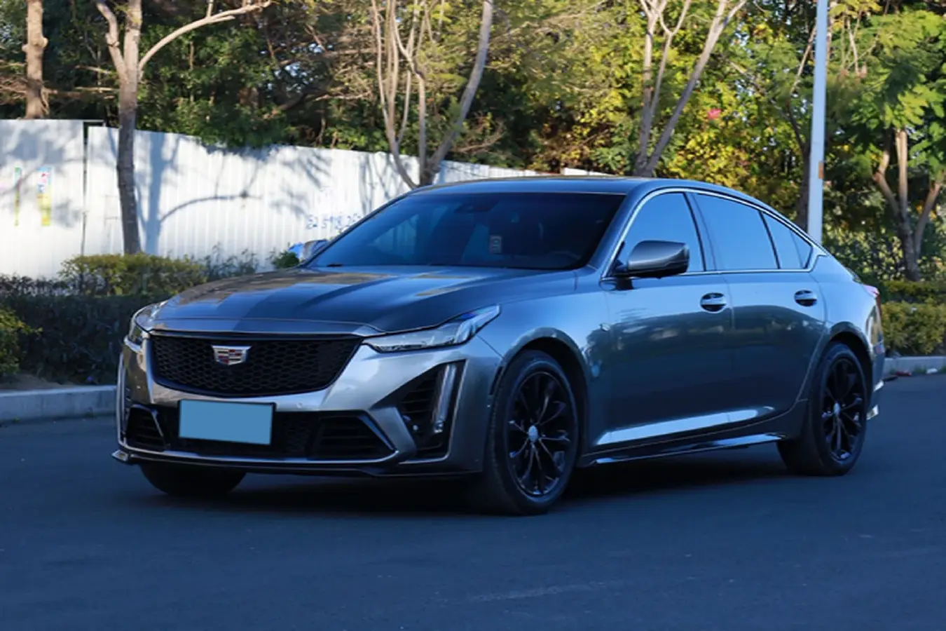 2023 Cadillac CT5 2.0T 237HP L4 10AT