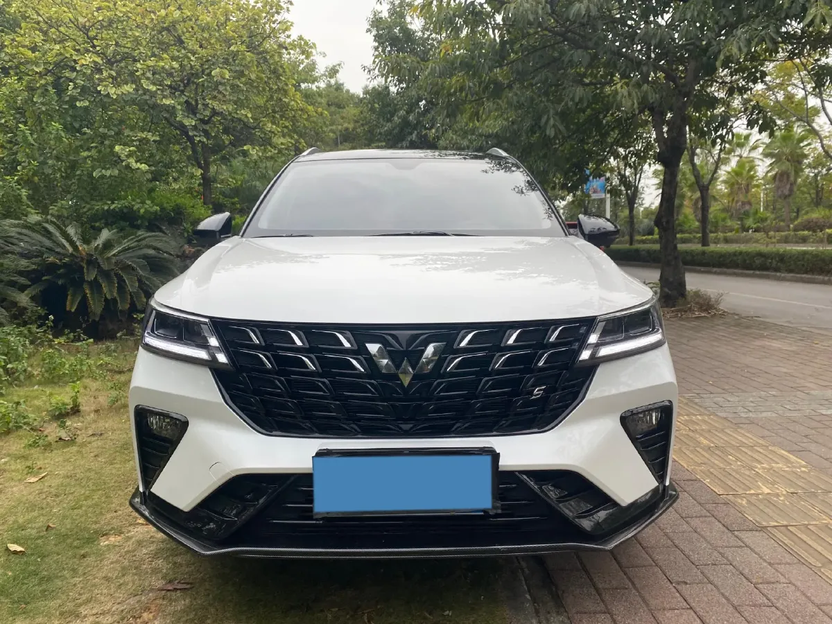 2022 WuLing XingChi 1.5T 147HP L4 CVT,autocango,china used car exporter,china ev exporter,chinese used car exporter,chinese used ev exporter