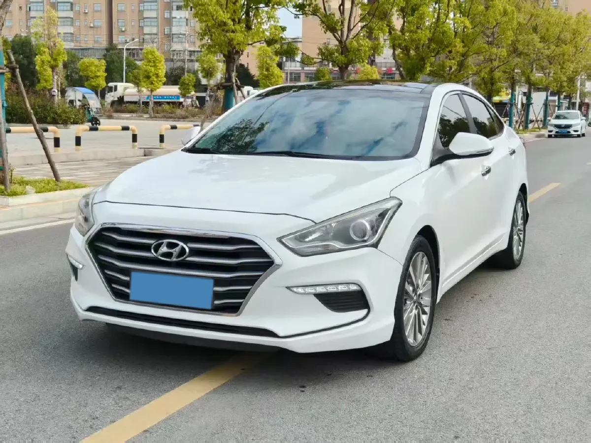 2017 Hyundai Mistra 1.8L 143HP L4 6AT