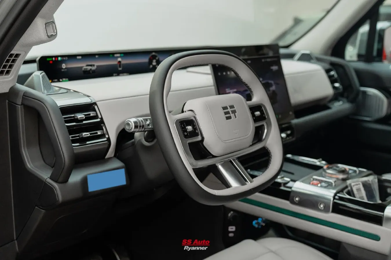 2025 Jetour Zongheng G700 2.0T 211HP L4 2DHT PHEV,autocango,china used car exporter,china ev exporter,chinese used car exporter,chinese used ev exporter