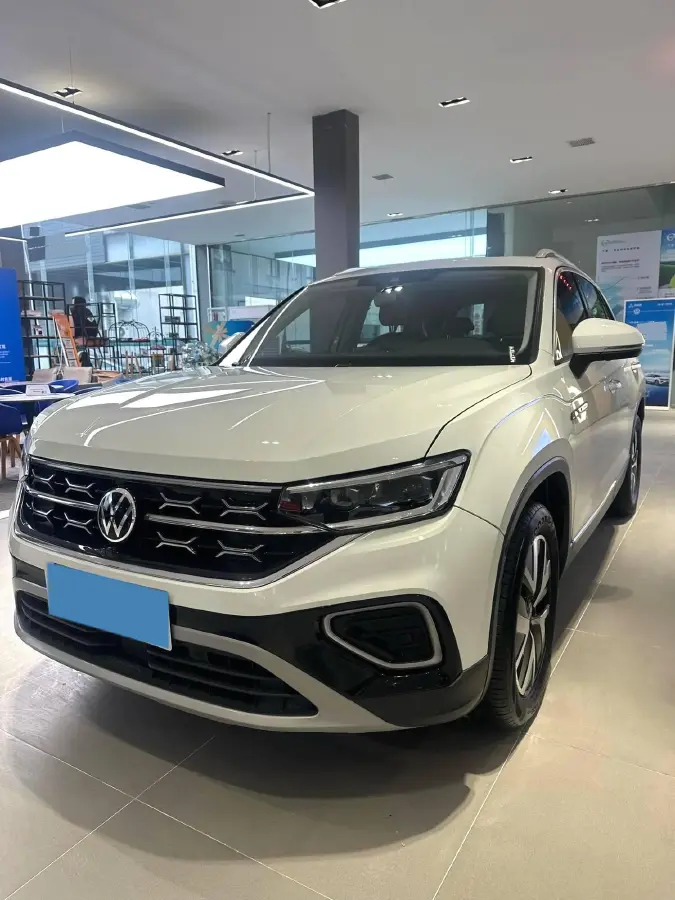 2023 Volkswagen Tayron 1.5T 160HP L4 7DCT