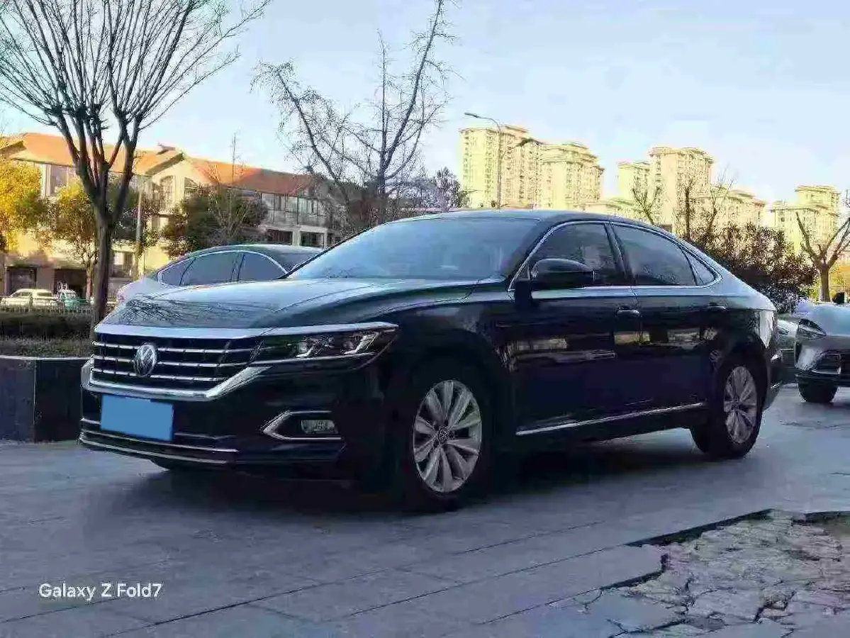 2020 Volkswagen Passat 2.0T 220HP L4 7DCT