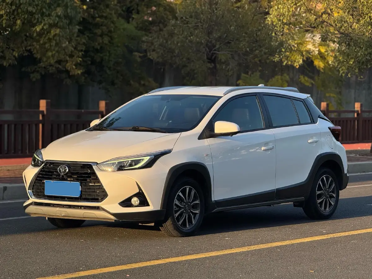 2020 Toyota Yaris L 1.5L 110HP L4 CVT