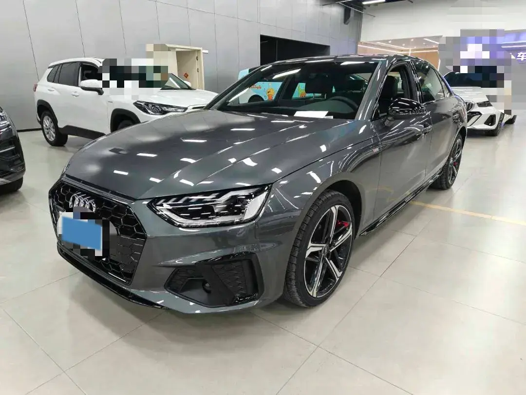 2025 Audi A4L 2.0T 190HP L4 7DCT