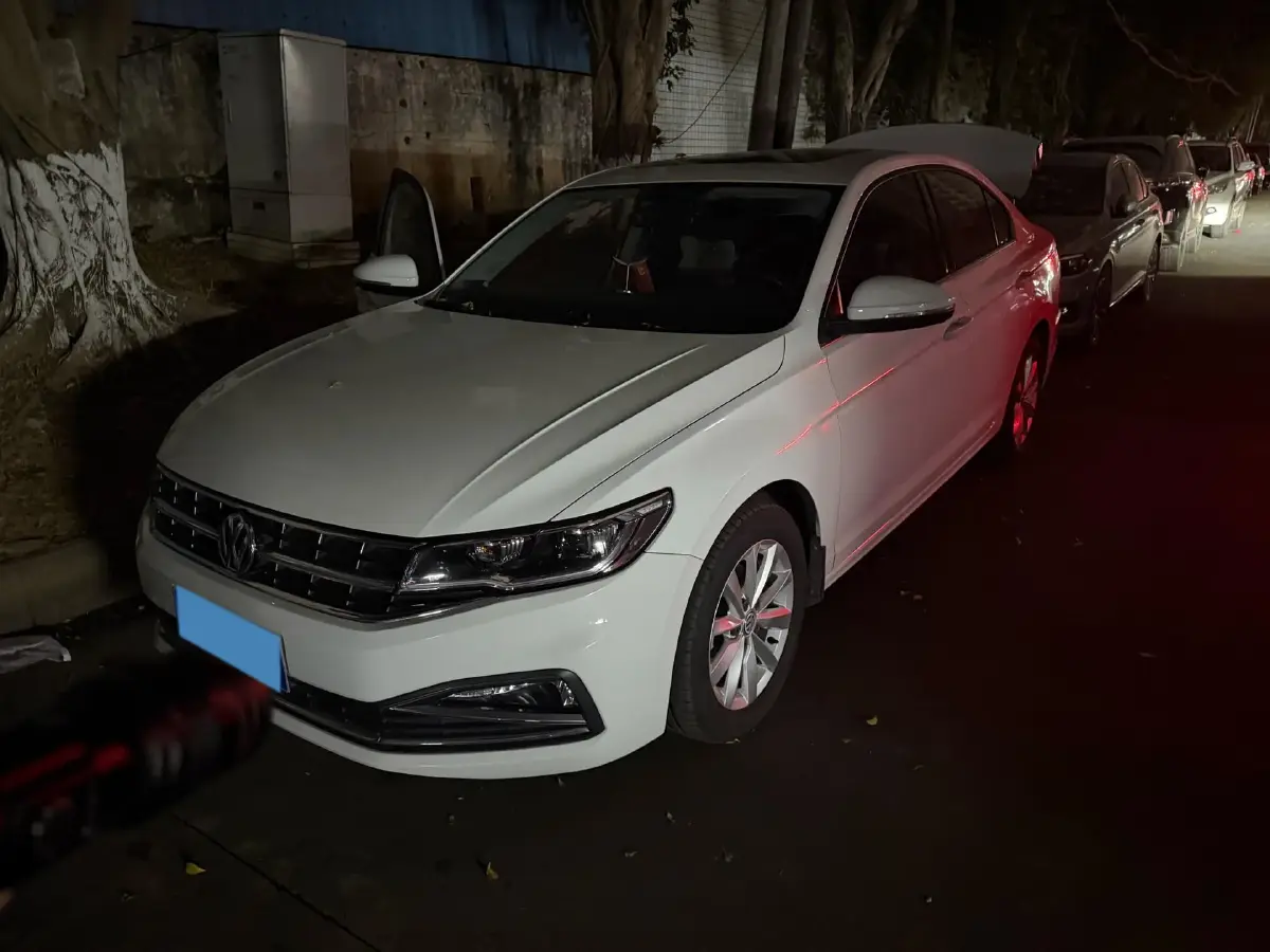 2020 Volkswagen Bora 1.5L 113HP L4 6AT