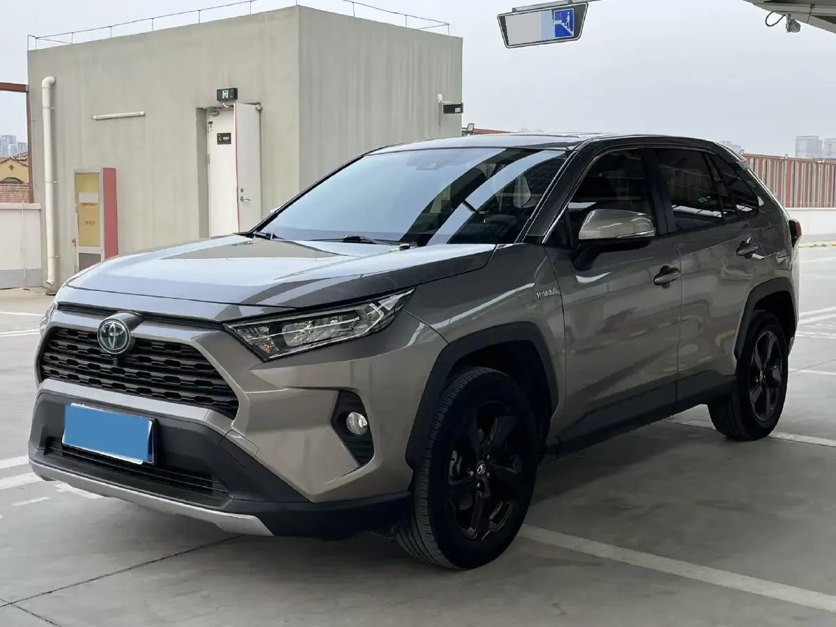2020 Toyota RAV4 2.5L 178HP L4 E-CVT Hybrid