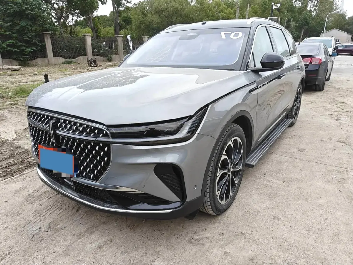 2023 Lincoln Nautilus 2.0T 261HP L4 8AT