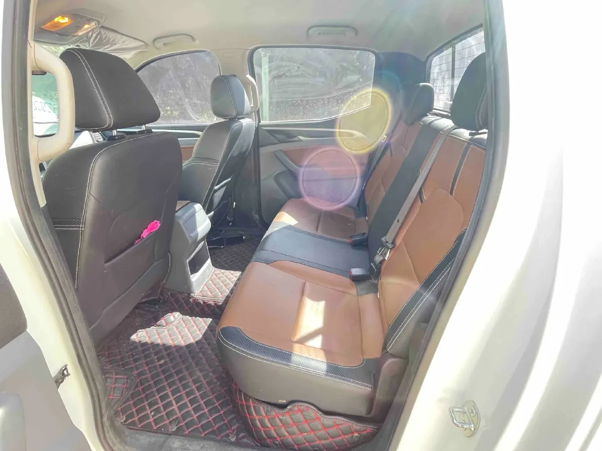 2019 MAXUS T70 2.0T 163HP L4 6AT,autocango,china used car exporter,china ev exporter,chinese used car exporter,chinese used ev exporter