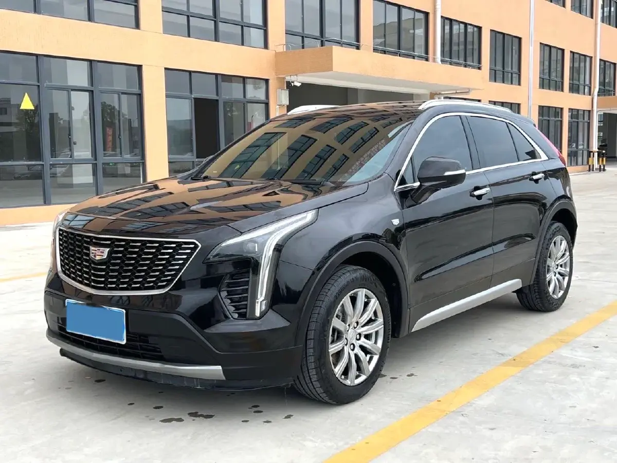 2020 Cadillac XT4 2.0T 241HP L4 9AT