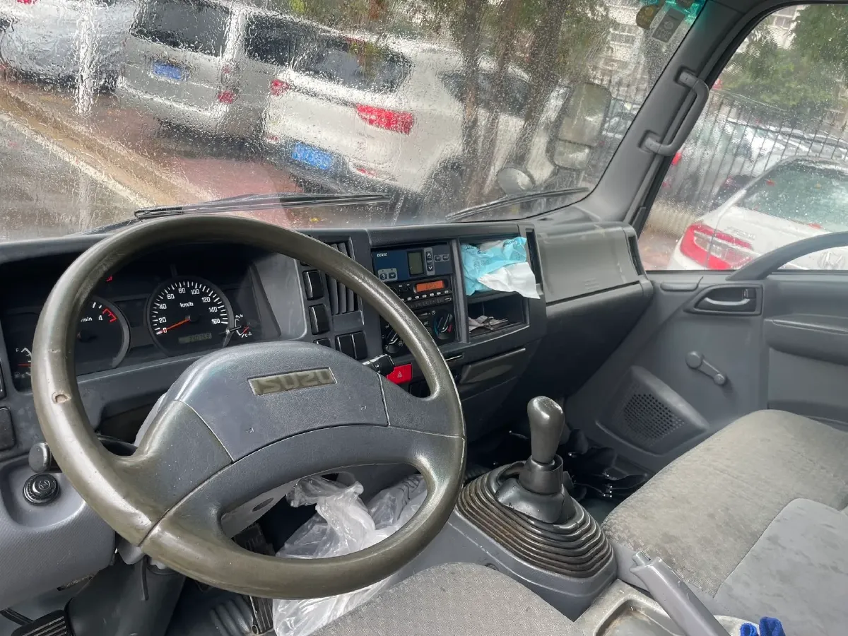 2025 Isuzu Light Truck 6MT,autocango,china used car exporter,china ev exporter,chinese used car exporter,chinese used ev exporter