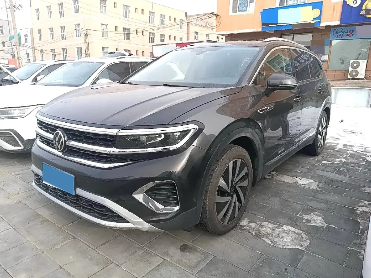 2021 Volkswagen Talagon 2.0T 220HP L4 7DCT