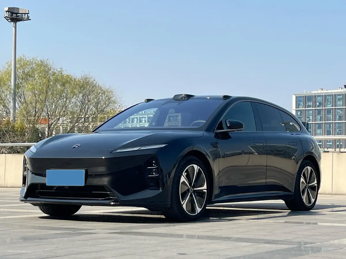 2025 NIO ET5T BEV