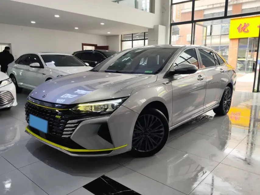 2021 DongFeng Aeolus YiXuan MAX 1.5T 163HP L4 E-CVT Hybrid