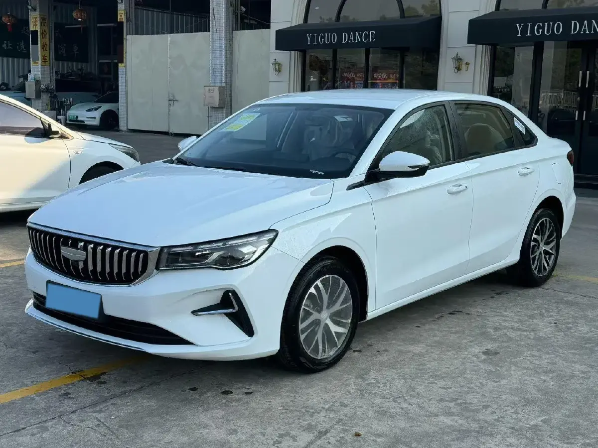 2025 Geely Emgrand 1.5L 127HP L4 CVT