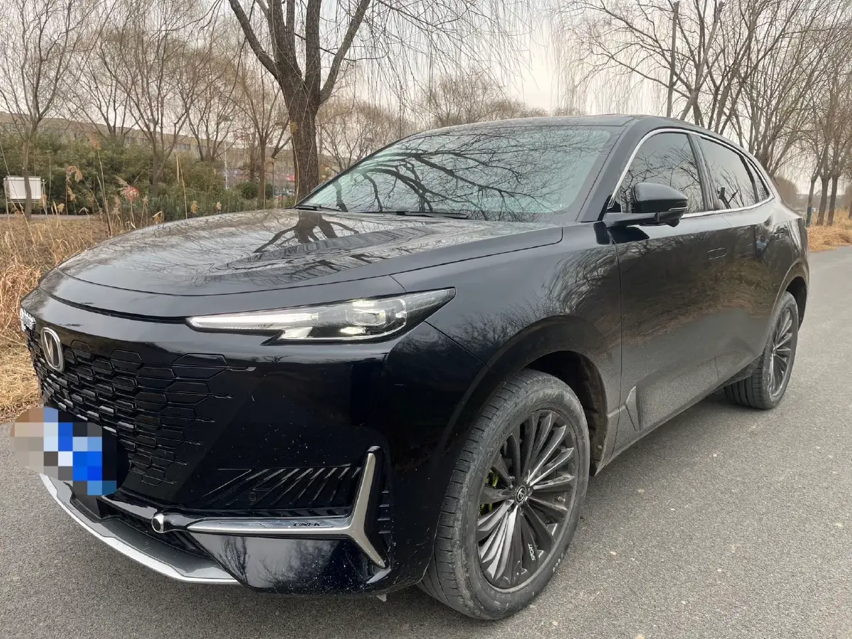 2021 ChangAn UNI-K 2.0T 233HP L4 8AT