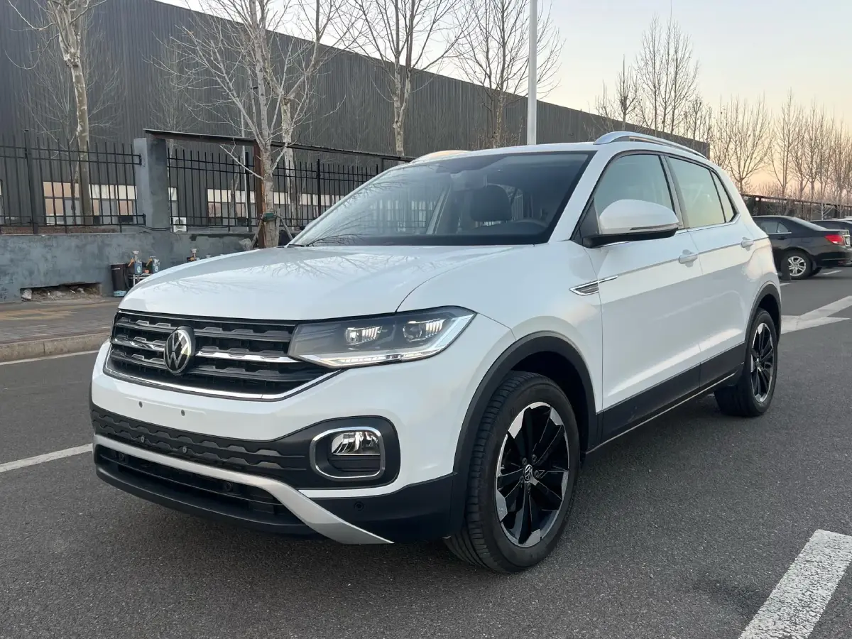 2021 Volkswagen Tacqua 1.5L 113HP L4 6AT