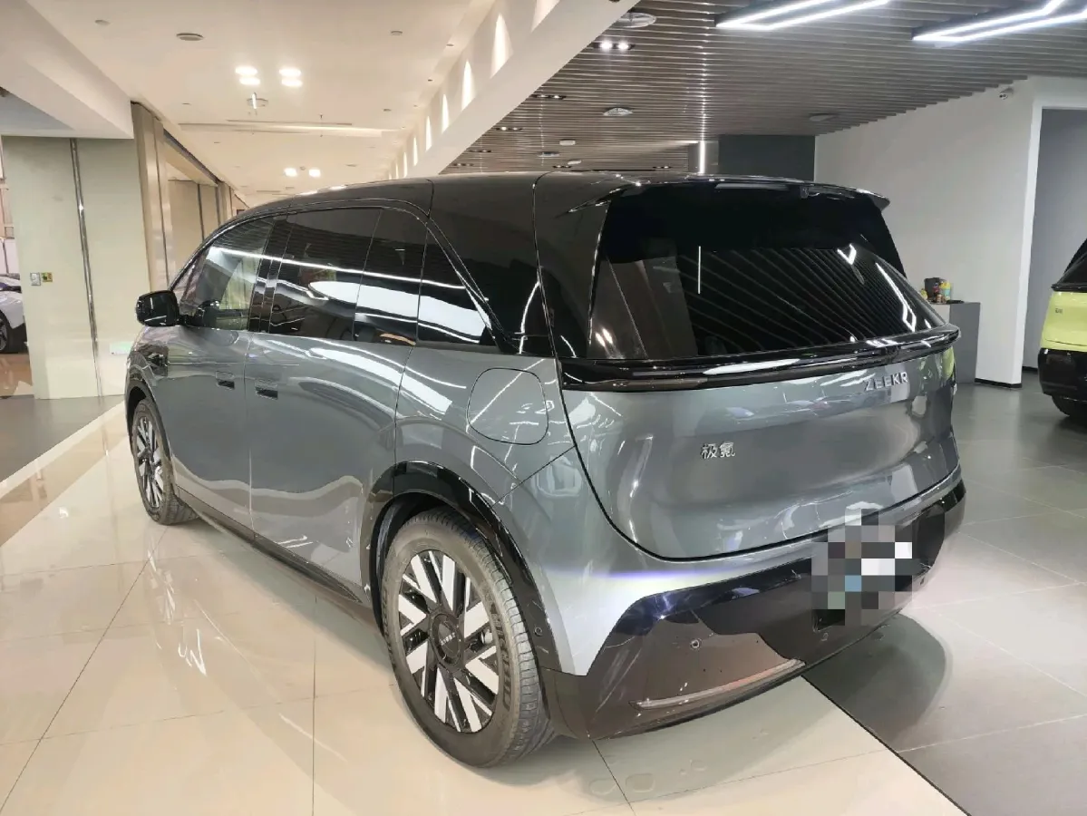 2025 Zeekr MIX BEV 102KWH,autocango,china used car exporter,china ev exporter,chinese used car exporter,chinese used ev exporter