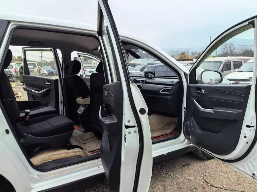 2017 BAIC ChangHe M70 1.5L 113HP L4 5MT,autocango,china used car exporter,china ev exporter,chinese used car exporter,chinese used ev exporter