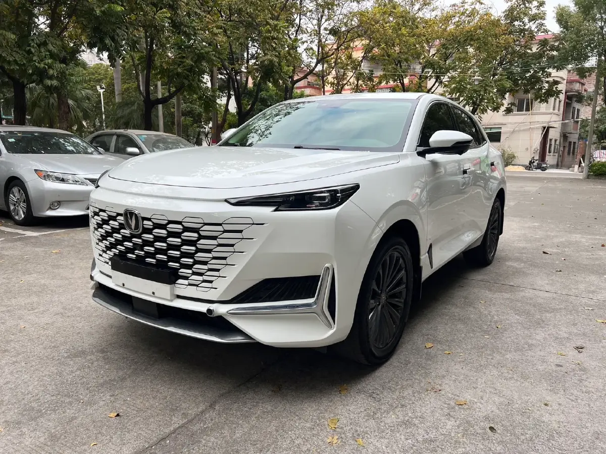 2021 ChangAn UNI-K 2.0T 233HP L4 8AT
