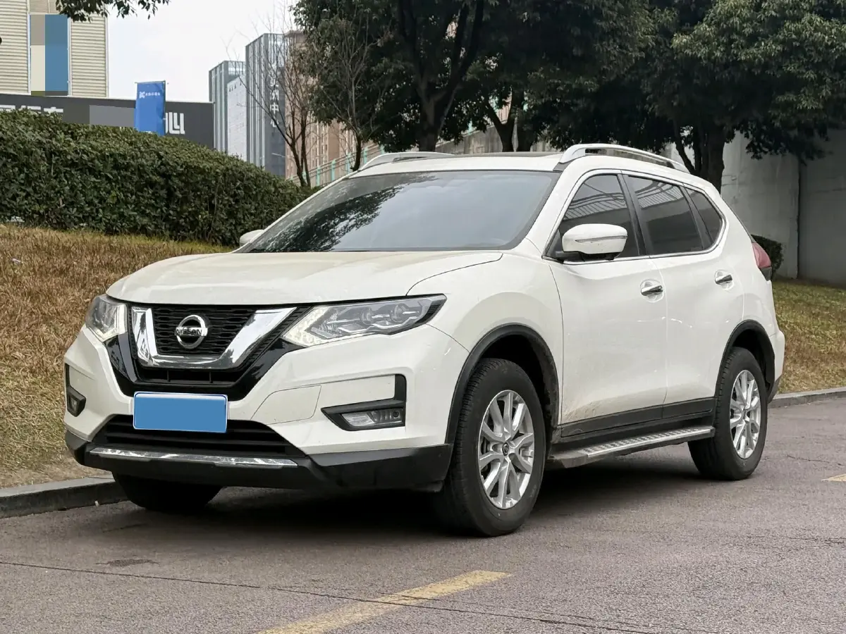 2023 Nissan X-Trail 2.0L 151HP L4 CVT