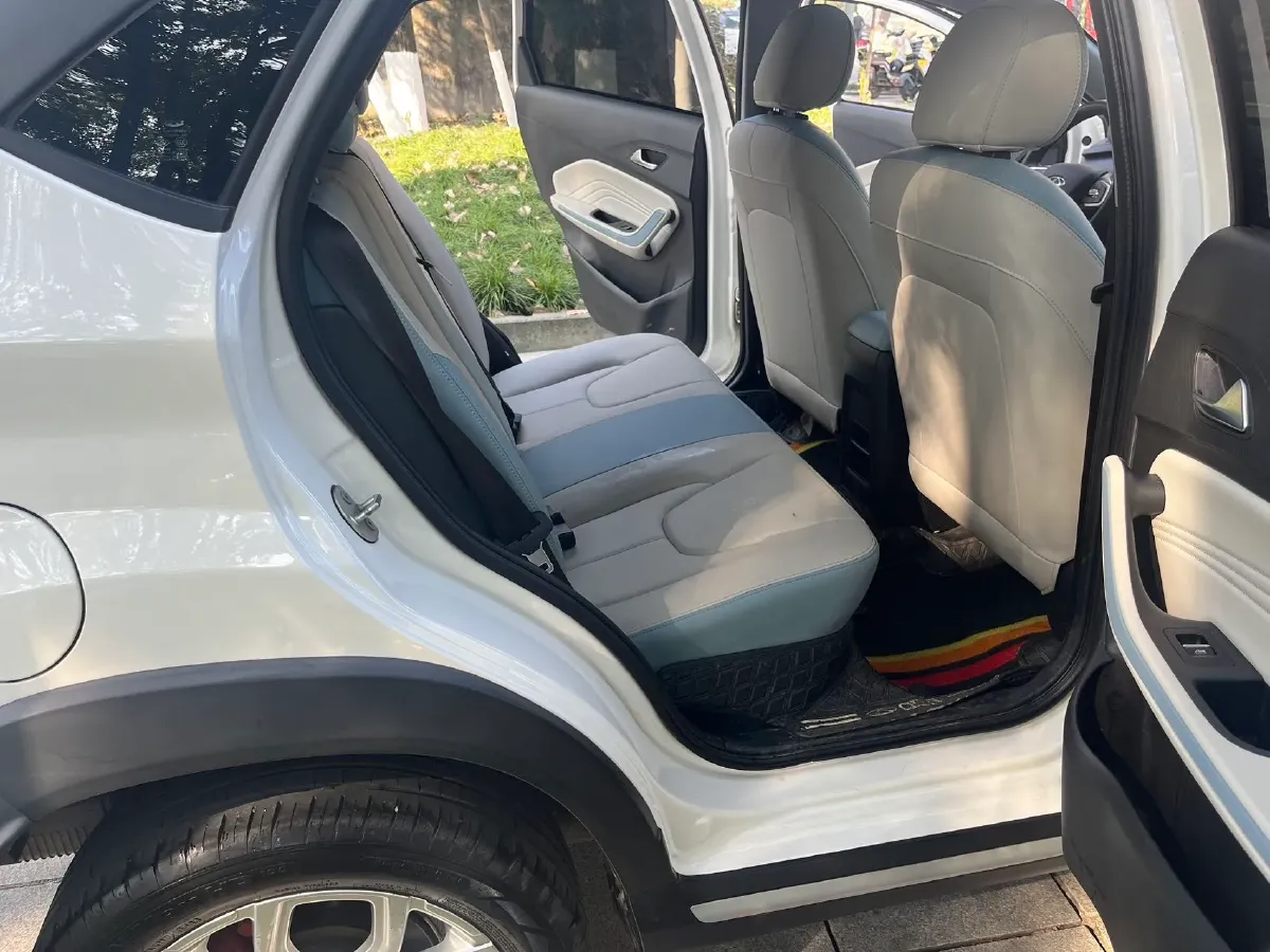 2022 Chery Tiggo 3 1.5T 156HP L4 CVT,autocango,china used car exporter,china ev exporter,chinese used car exporter,chinese used ev exporter