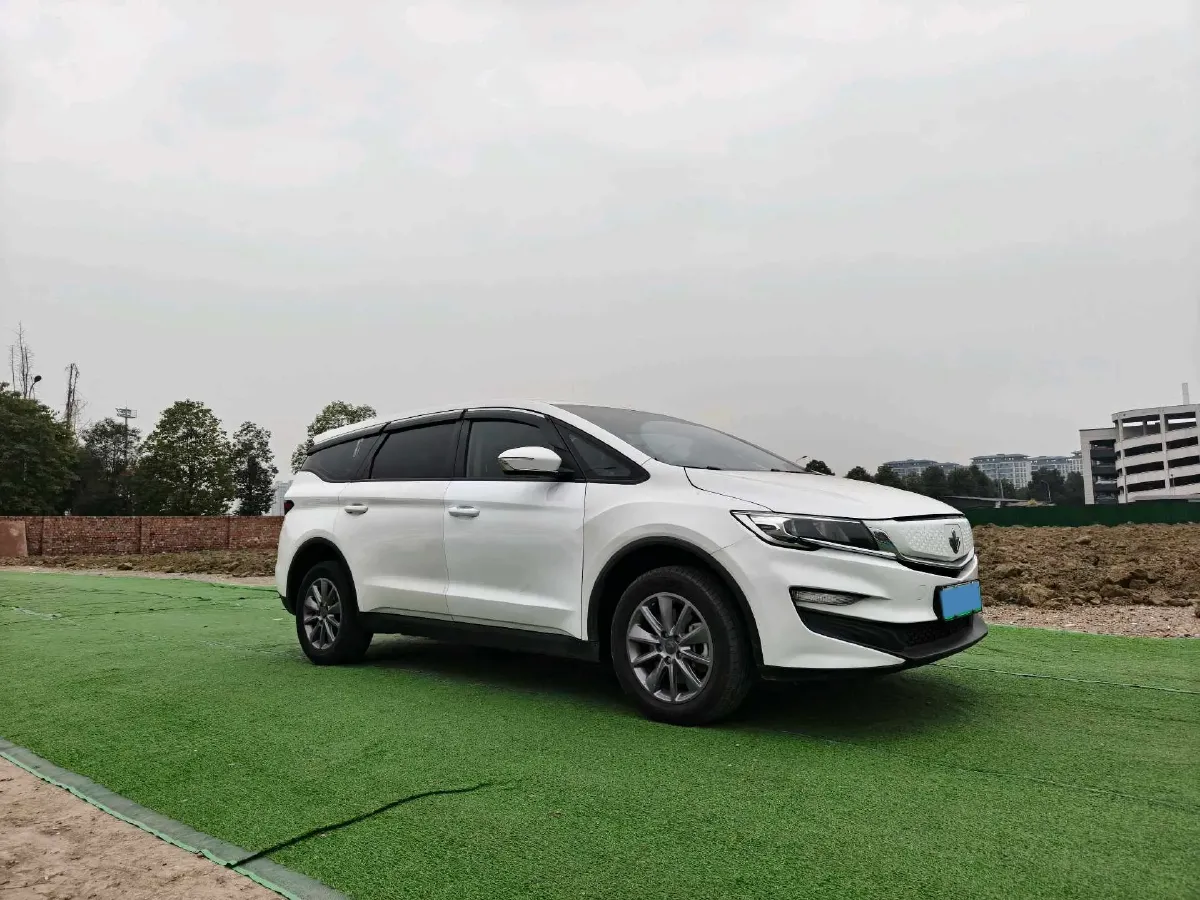 2021 Livan Maple 80v BEV 53KWH,autocango,china used car exporter,china ev exporter,chinese used car exporter,chinese used ev exporter