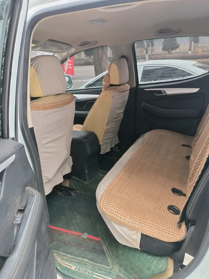 2020 Isuzu RE-MAX Jim 2.8T 120HP L4 5MT,autocango,china used car exporter,china ev exporter,chinese used car exporter,chinese used ev exporter