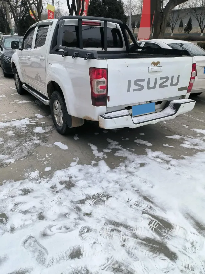 2020 Isuzu RE-MAX Jim 2.8T 120HP L4 5MT,autocango,china used car exporter,china ev exporter,chinese used car exporter,chinese used ev exporter