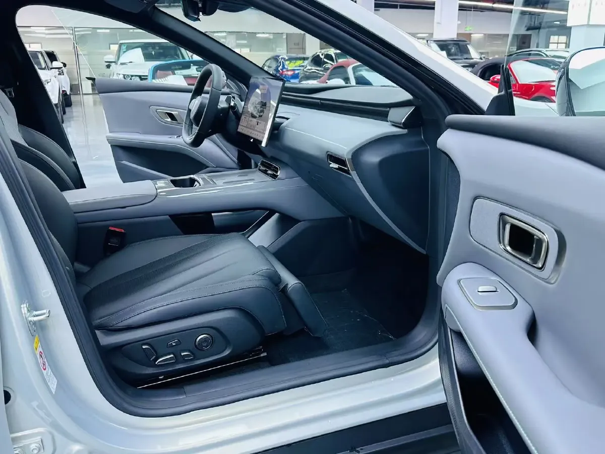 2026 Deepal L06 BEV,autocango,china used car exporter,china ev exporter,chinese used car exporter,chinese used ev exporter