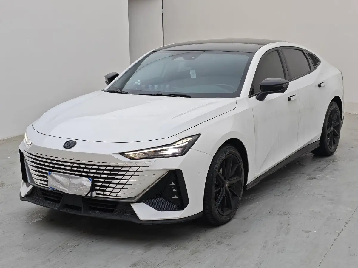 2022 ChangAn UNI-V 1.5T 188HP L4 7DCT
