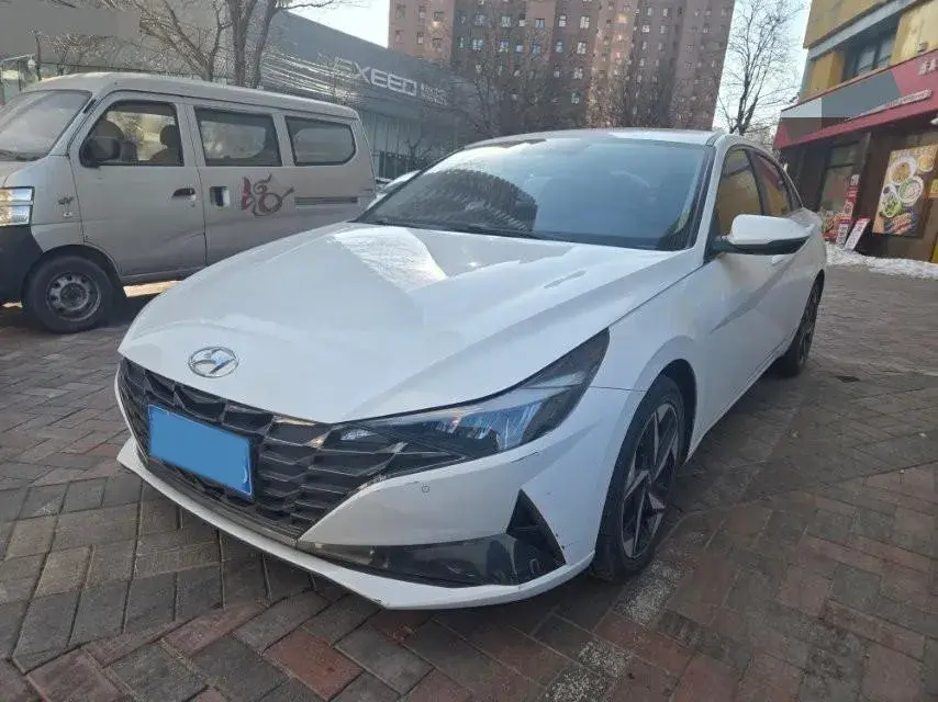 2022 Hyundai Elantra 1.5L 115HP L4 CVT
